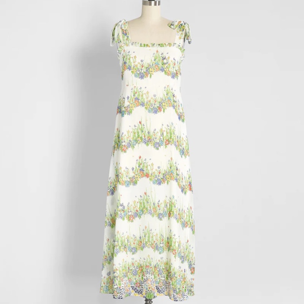 NWT ModCloth Summer Love At Last Dress Summer/spring Flowers size: Small NEW